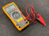 Fluke 175 true rms multimeter - afbeelding 5 van  5