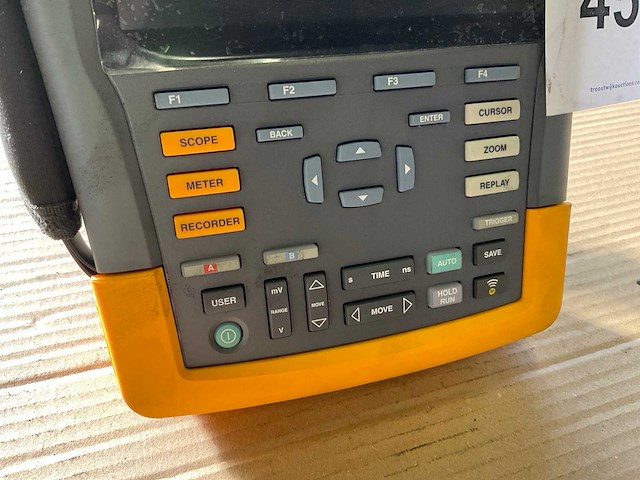 Fluke 190-102 series iii oscilloscoop - afbeelding 4 van  8