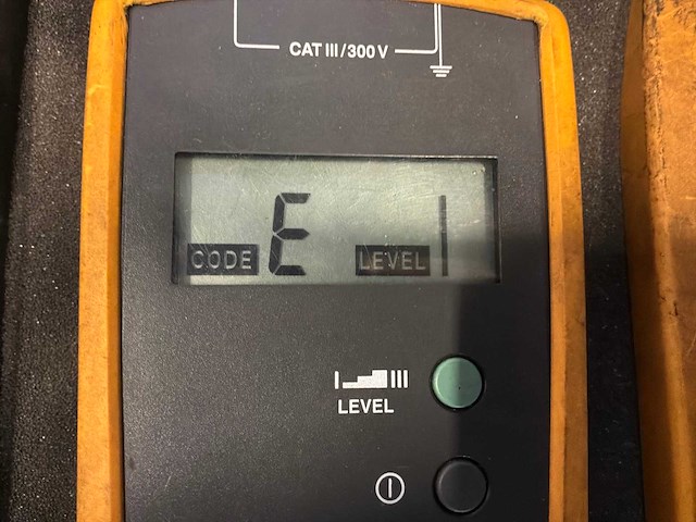 Fluke 2042t / 2042r kabelzoeker - afbeelding 3 van  5