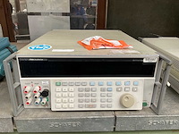 Fluke 5700a calibrator - afbeelding 2 van  5