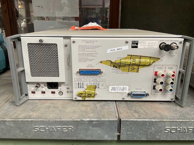 Fluke 5700a calibrator - afbeelding 4 van  5