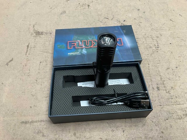 Fluxon fl10r werklamp - afbeelding 2 van  4