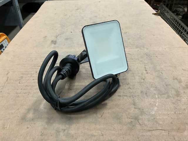 Fluxon lb10f schijnwerper - afbeelding 1 van  2