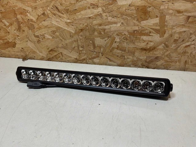 Fluxon lb120vb12e led lichtbalk verstraler 120w (6x) - afbeelding 1 van  2