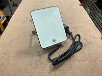 Fluxon lb30fb schijnwerper met bewegingssensor - afbeelding 1 van  3