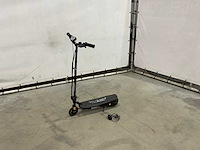 Flyblade elektrische step - afbeelding 1 van  6