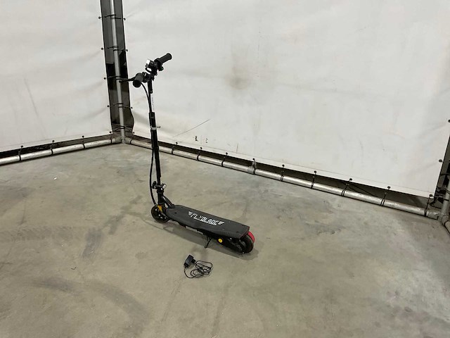 Flyblade elektrische step - afbeelding 2 van  6