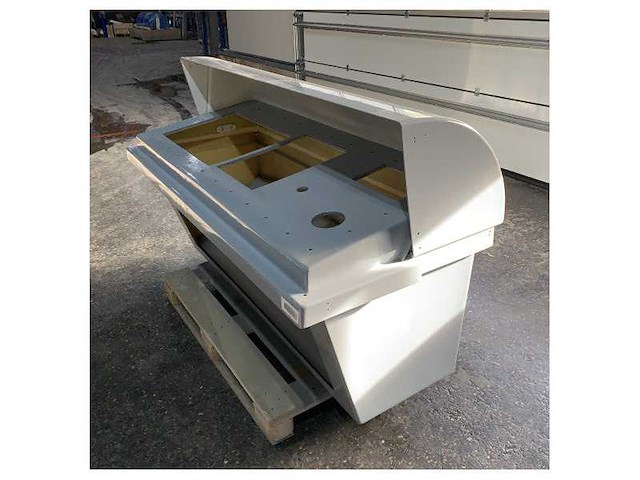 Flybridge grp bridge navigation console with cover grey - l173 x w80 x h108 - afbeelding 2 van  7