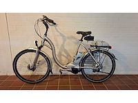 Flyer c5 elektrische damesfiets middenmotor - afbeelding 1 van  7