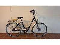 Flyer t8 zwart elektrische damesfiets dames fiets met middenmotor - afbeelding 4 van  7