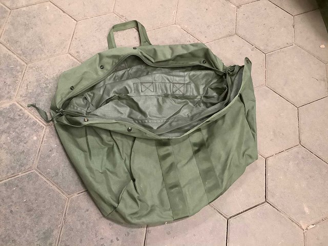 Flyer’s kit bag (10x) - afbeelding 1 van  2
