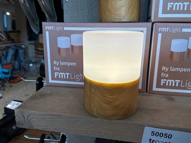 Fmt light tafellamp (5x) - afbeelding 1 van  4