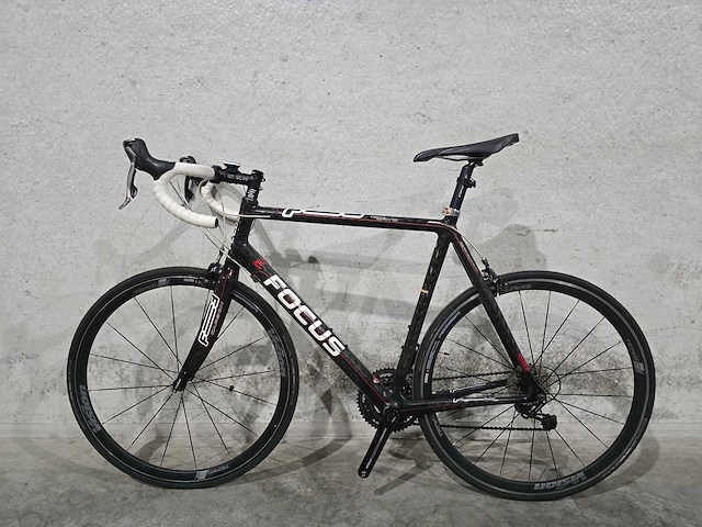 Focus - cayo - carbon - racefiets - afbeelding 1 van  9