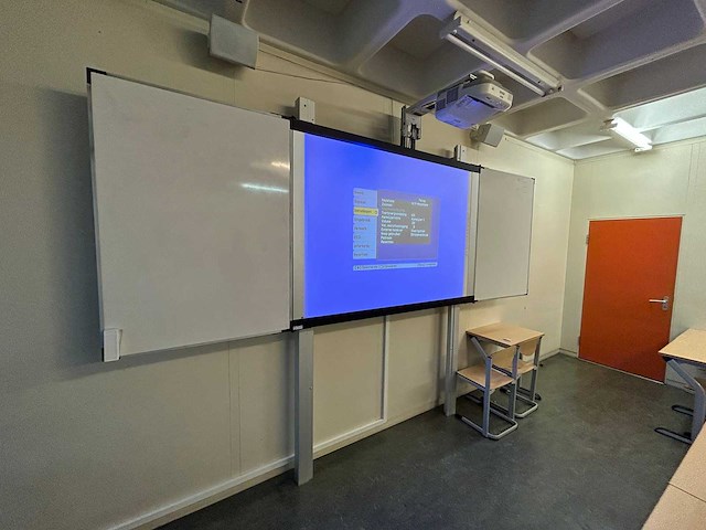 Focus board - epson eb570 - smartboard - afbeelding 4 van  7