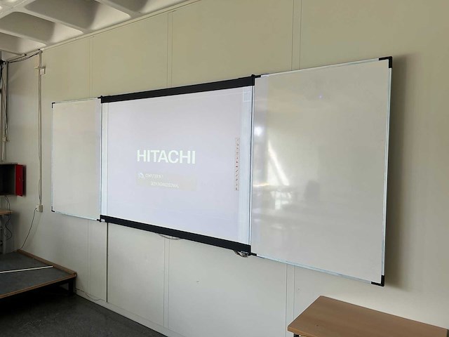 Focus board - hitachi cp-ew250n - smartboard - afbeelding 5 van  10