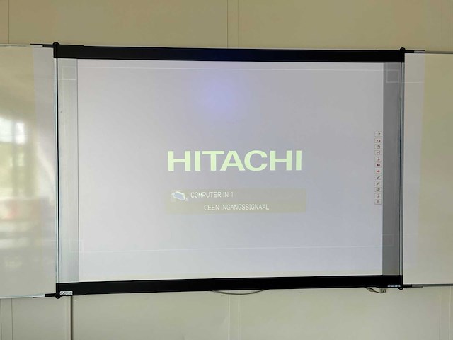 Focus board - hitachi cp-ew250n - smartboard - afbeelding 10 van  10