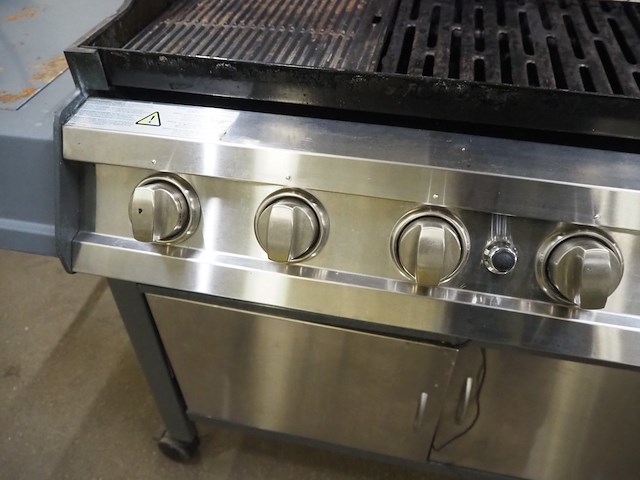 Focus - afbeelding 2 van  13