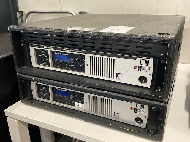 Fohhn d-4.750 versterker - afbeelding 1 van  6