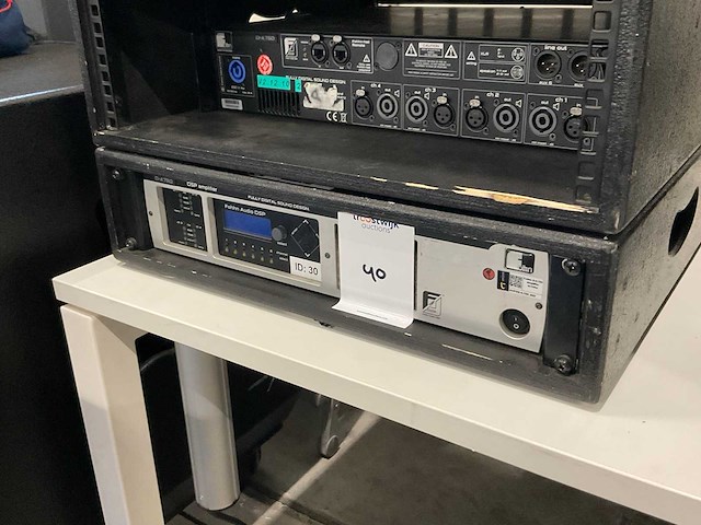 Fohhn d-4.750 versterker - afbeelding 1 van  5