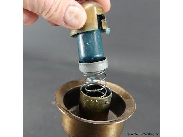 Föhl kandelaar koper/messing kandelaar met springveer - afbeelding 4 van  5