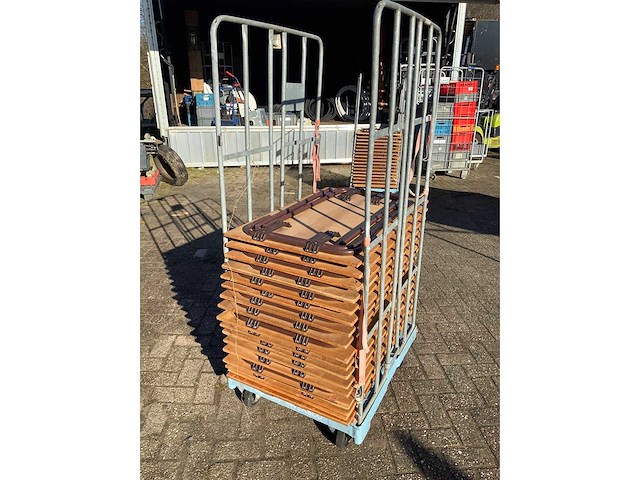 Foldable school exam table (20x) - afbeelding 1 van  4