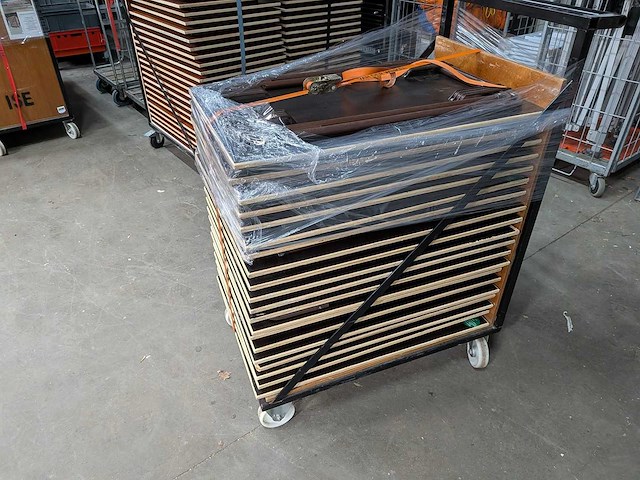 Foldable school exam table (20x) - afbeelding 1 van  3