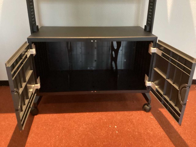 Folderhouder met kastje - afbeelding 4 van  4