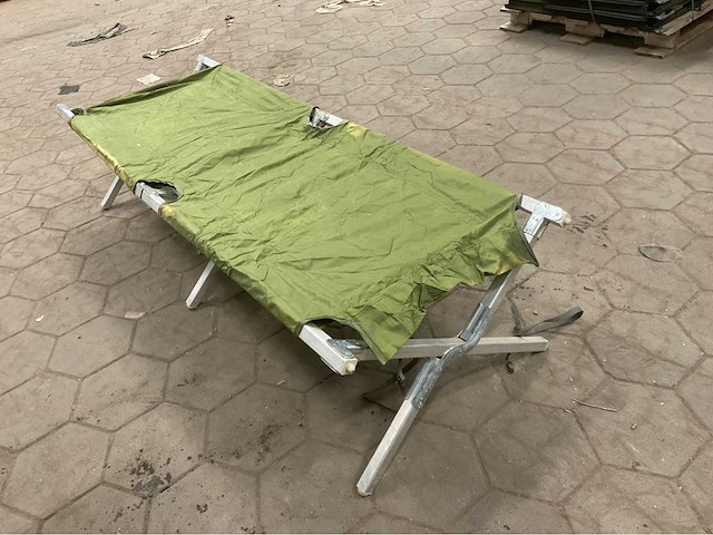 Folding cot (75x) - afbeelding 1 van  5