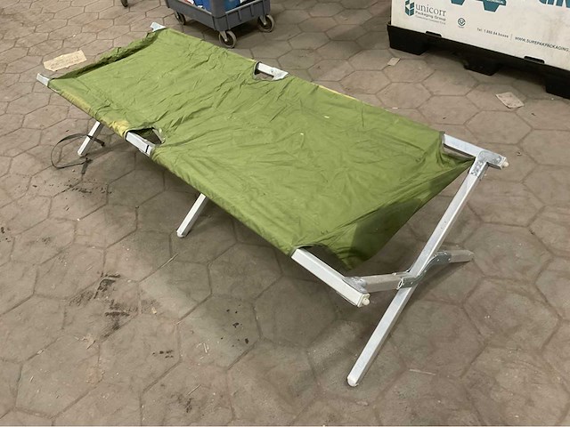 Folding cot (75x) - afbeelding 2 van  6