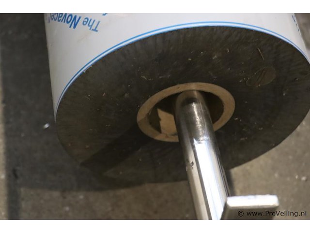 Folierolhouder incl. the novacel solution for laser fiber & co₂ zelfklevende beschermfolie op rol - afbeelding 5 van  5