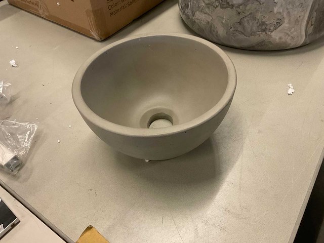 Fontein beton - afbeelding 1 van  3