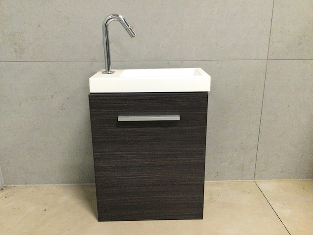 Fontein + kraan 55x40x22 cm wb, kastanjebruin - afbeelding 1 van  4