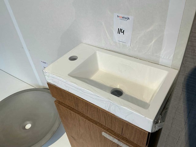 Fontein met onderkast - afbeelding 2 van  2