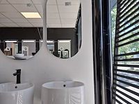Fontein met spiegel, glans wit - afbeelding 1 van  5