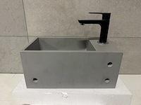 Fontein solid surface 35x5x20x16 cm + kraan wb, licht grijs - afbeelding 5 van  5