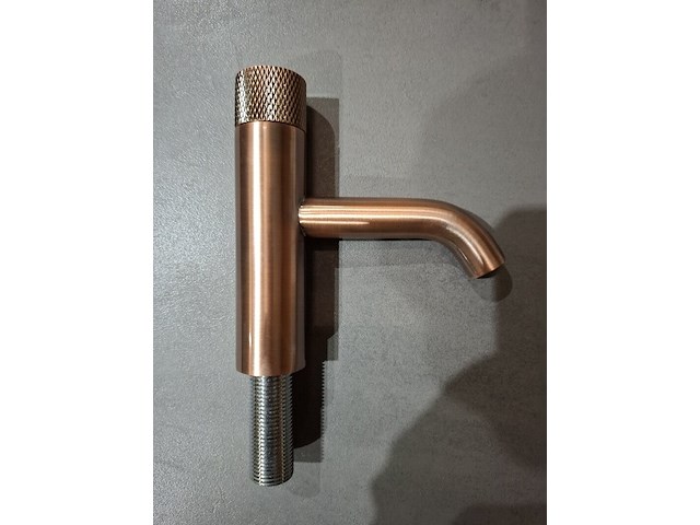 Fonteinkraan brondby, geborsteld koper - afbeelding 1 van  4