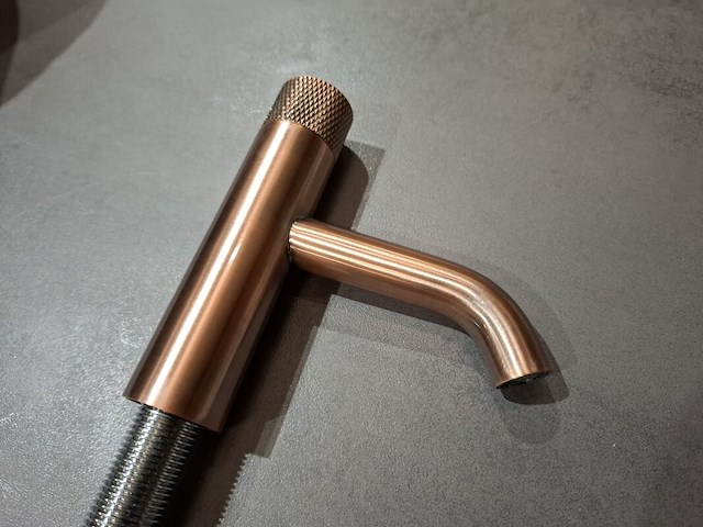 Fonteinkraan brondby, geborsteld koper - afbeelding 2 van  4