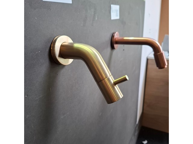 Fonteinkraan inbouw, brons - afbeelding 1 van  2