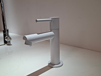 Fonteinkraan mat wit - afbeelding 1 van  3