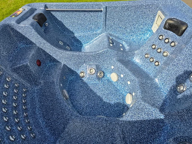 Fonteyn spas 7 persoons jacuzzi en buitenspa - afbeelding 16 van  27
