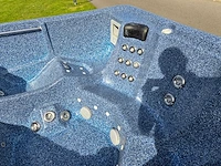 Fonteyn spas 7 persoons jacuzzi en buitenspa - afbeelding 12 van  33