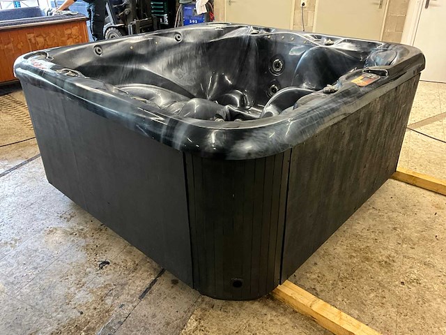 Fonteyn spas jacuzzi - afbeelding 10 van  15