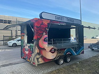 Foodtrailer met koeling, 380v en watervoorziening - afbeelding 11 van  50