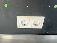 Foodtrailer met koeling, 380v en watervoorziening - afbeelding 26 van  50