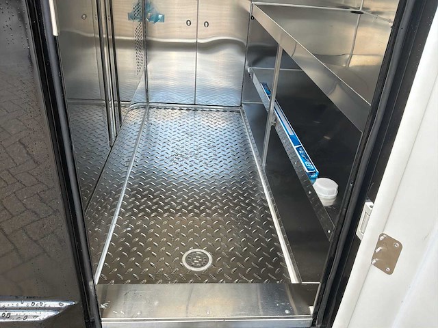 Foodtrailer - afbeelding 13 van  36