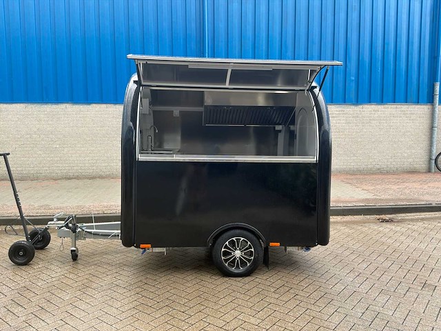 Foodtrailer - afbeelding 12 van  30