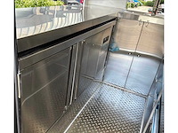 Foodtrailer - afbeelding 26 van  27