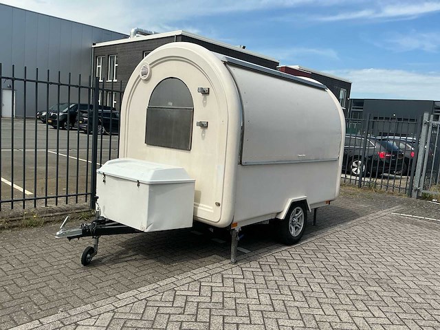 Foodtruck aanhanger - afbeelding 12 van  48