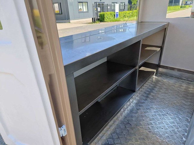 Foodtruck beige - 2025 - afbeelding 4 van  15