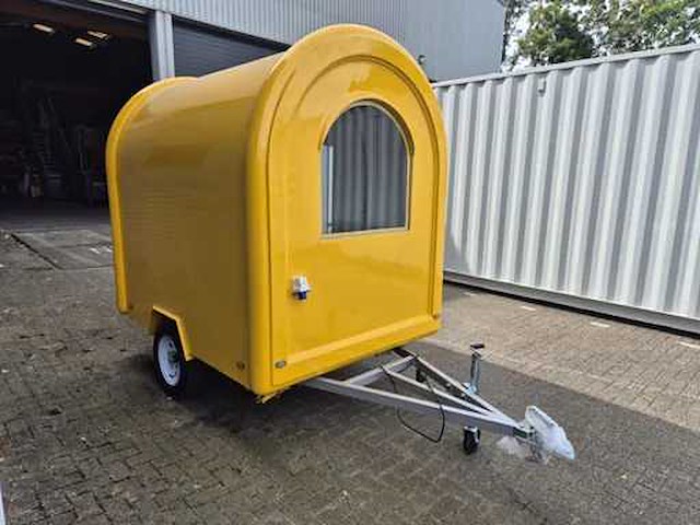 Foodtruck geel met afzuigkap - 2026 - afbeelding 10 van  15